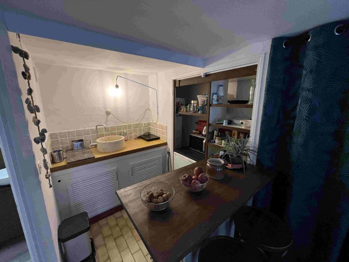 Studio Avec Terrasse Sur Cour, Authentique, Calme Avignon Exteriér fotografie